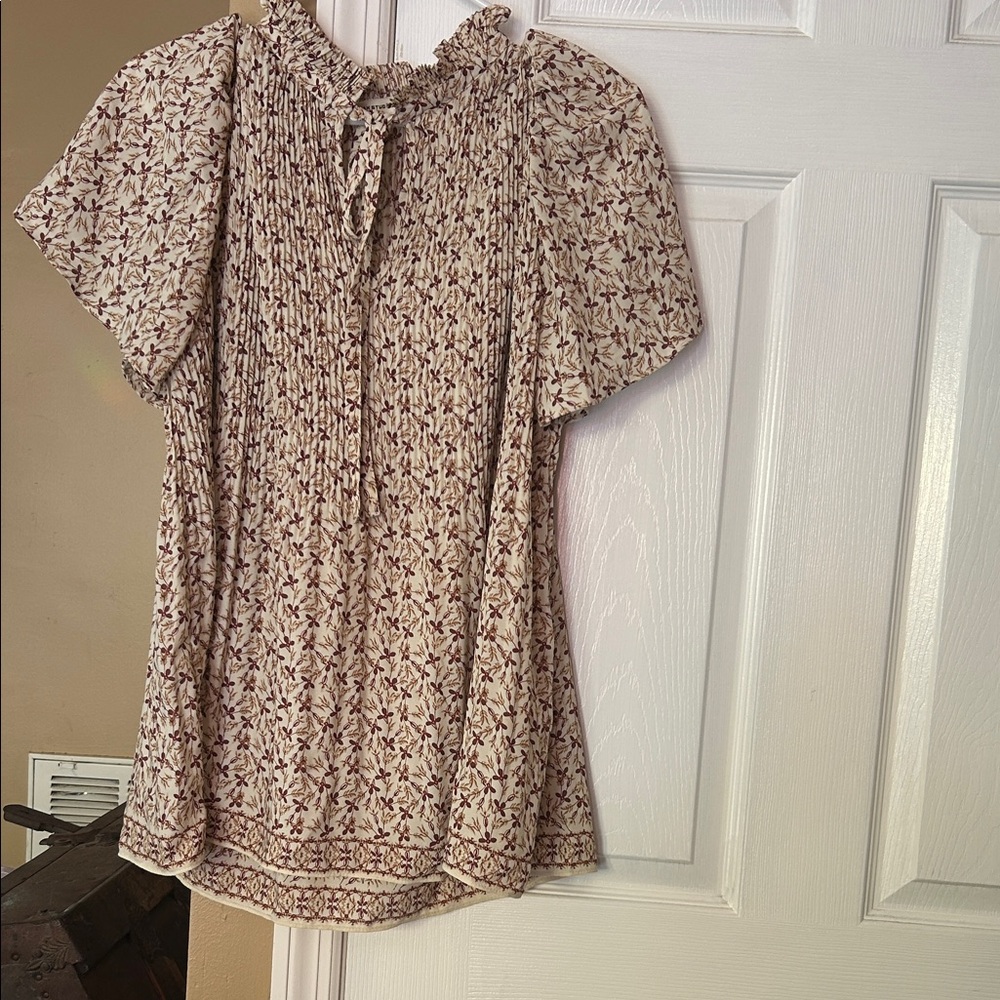 Women's Cream Floral Smocked Peasant Top